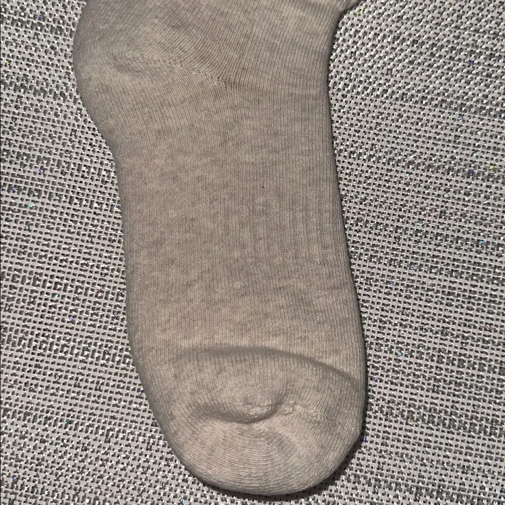 OFFLINE Heather Frost Cream Tan Short Scrunch Tab Logo Cotton Socks